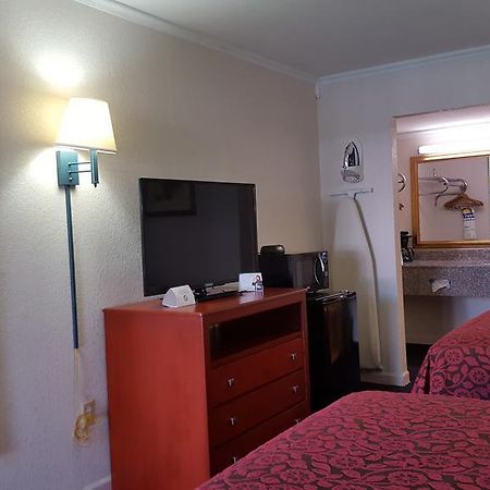 Days Inn By Wyndham Tallahassee-Government Center Luaran gambar