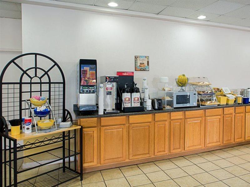Days Inn By Wyndham Tallahassee-Government Center Luaran gambar