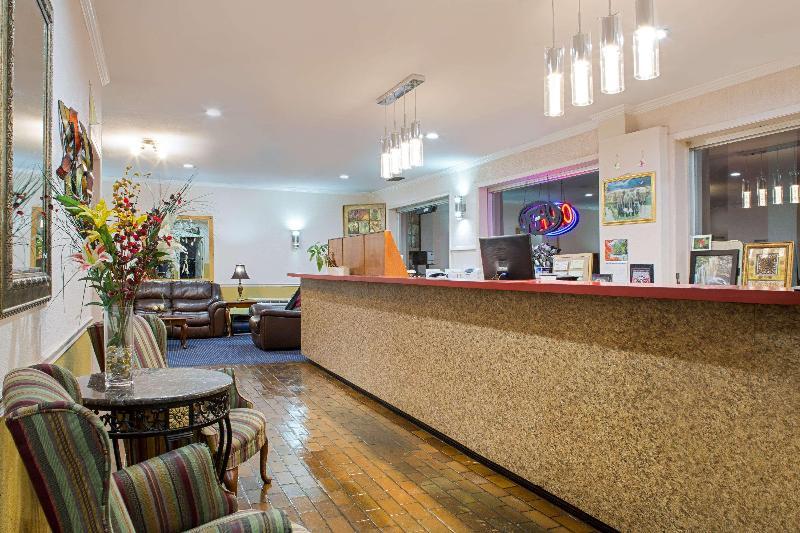 Days Inn By Wyndham Tallahassee-Government Center Luaran gambar