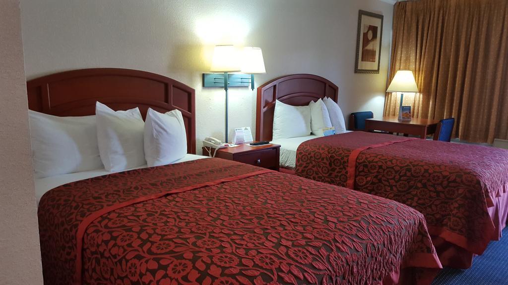 Days Inn By Wyndham Tallahassee-Government Center Luaran gambar