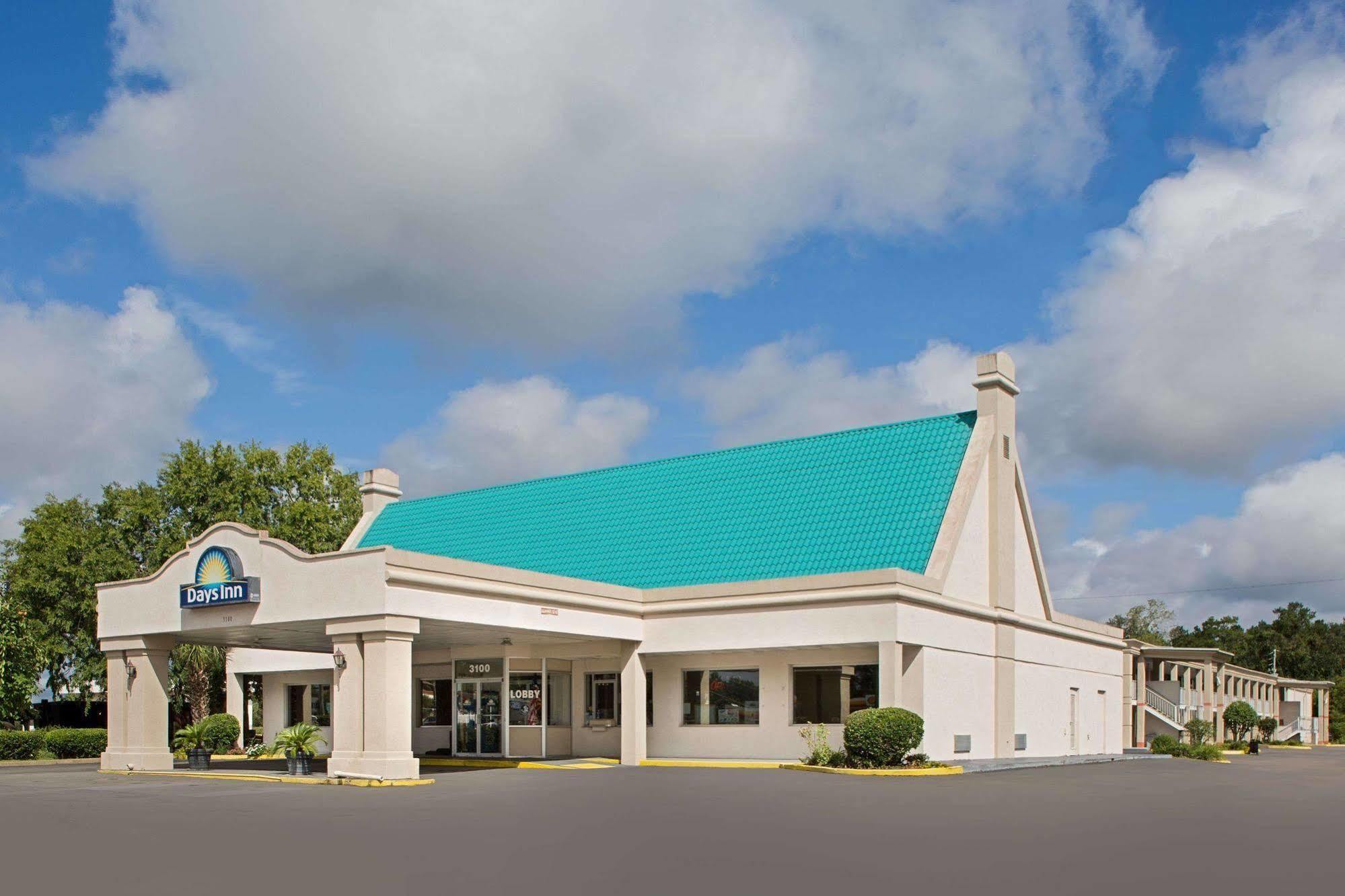 Days Inn By Wyndham Tallahassee-Government Center Luaran gambar