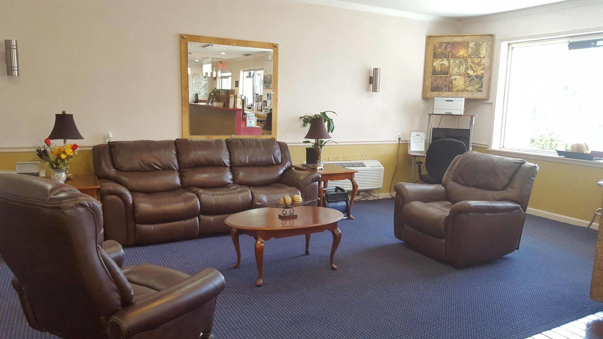 Days Inn By Wyndham Tallahassee-Government Center Luaran gambar