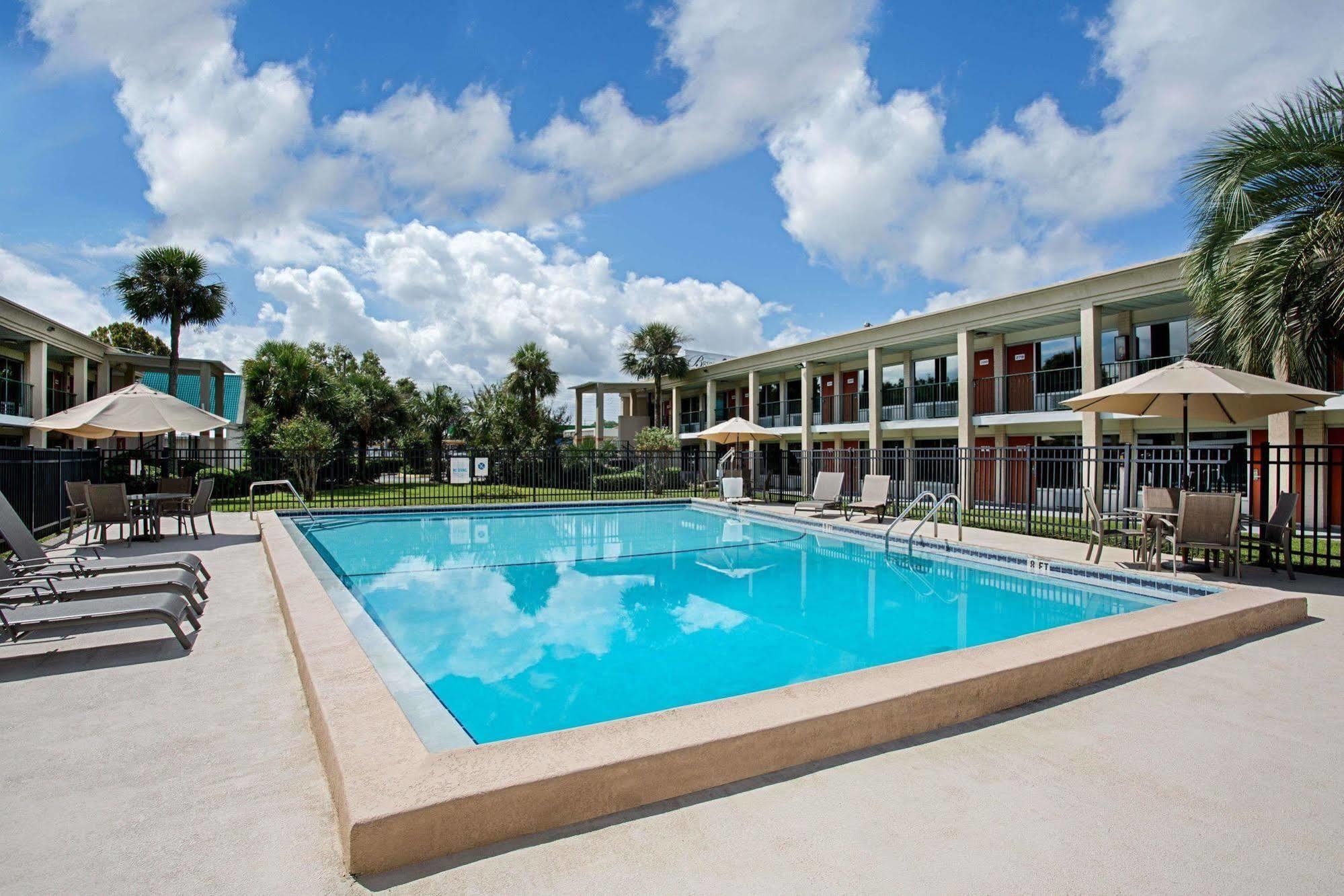 Days Inn By Wyndham Tallahassee-Government Center Luaran gambar