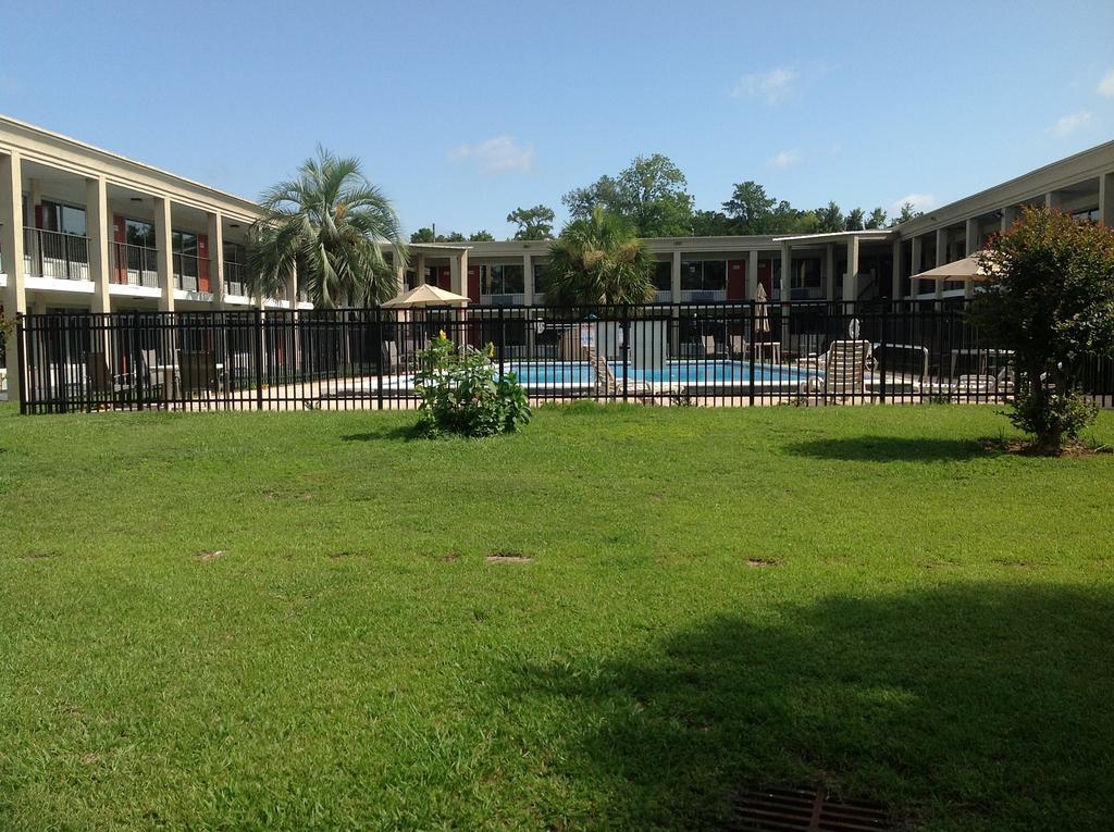 Days Inn By Wyndham Tallahassee-Government Center Luaran gambar